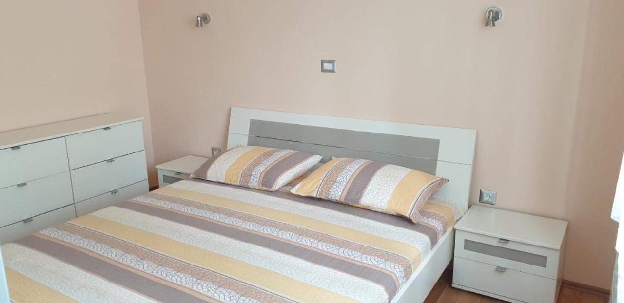 Lili Apartment Novigrad Istria Exterior foto